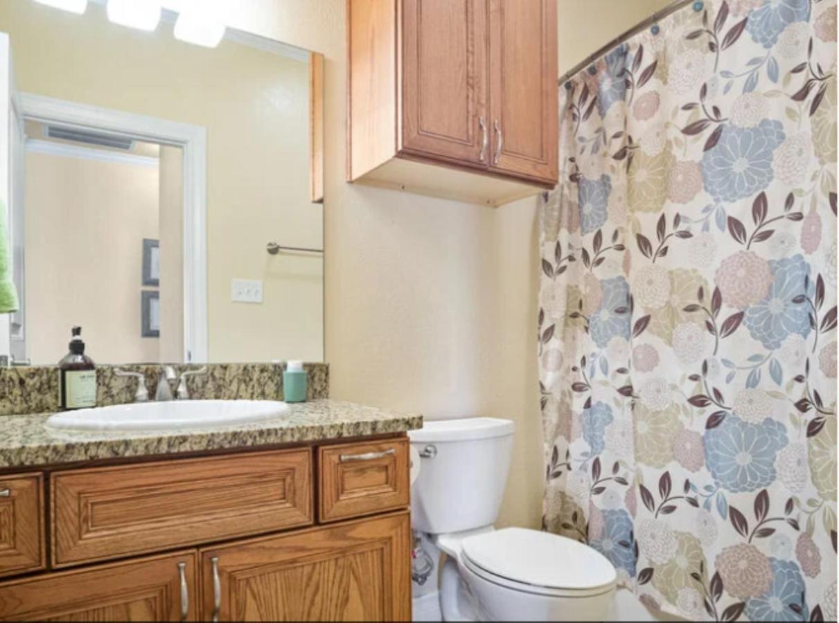 Fancy Nancy 2 Min Walk To Beach, Lyft, Pet-Friendly Bolivar Peninsula Exterior photo
